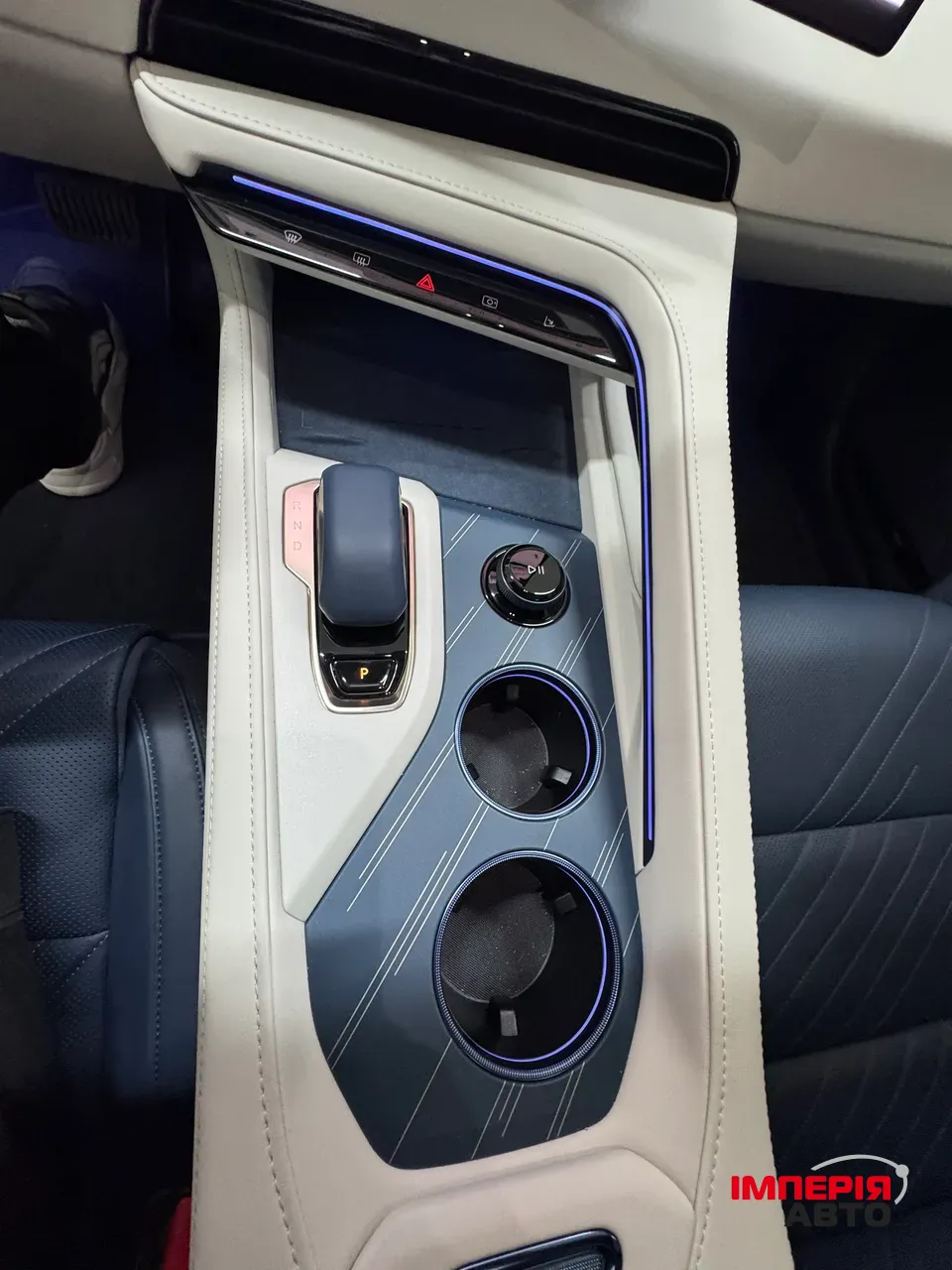 Zeekr 001 - фото 17