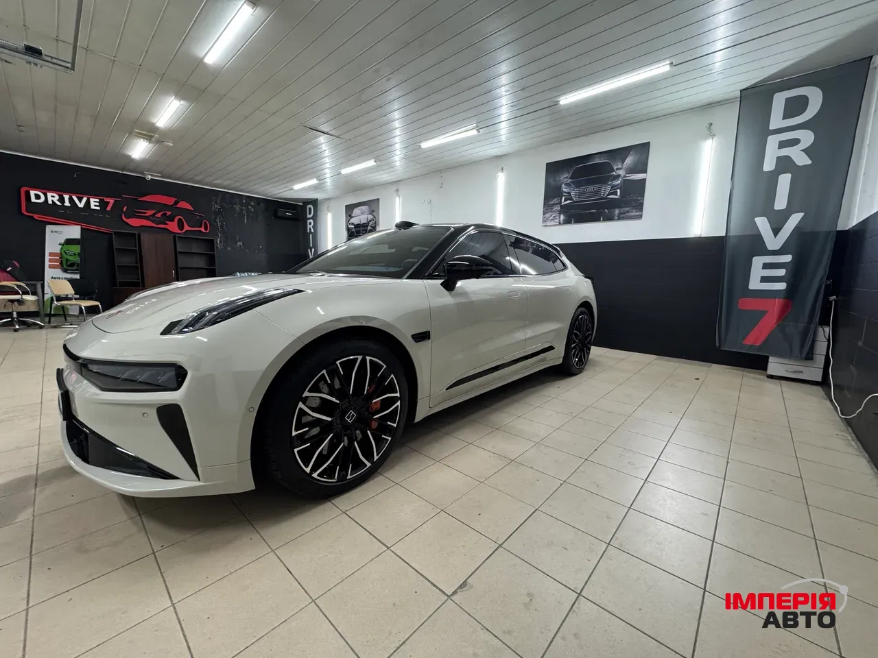 Zeekr 001 - фото 13