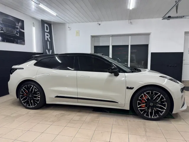 Zeekr 001 - фото 4