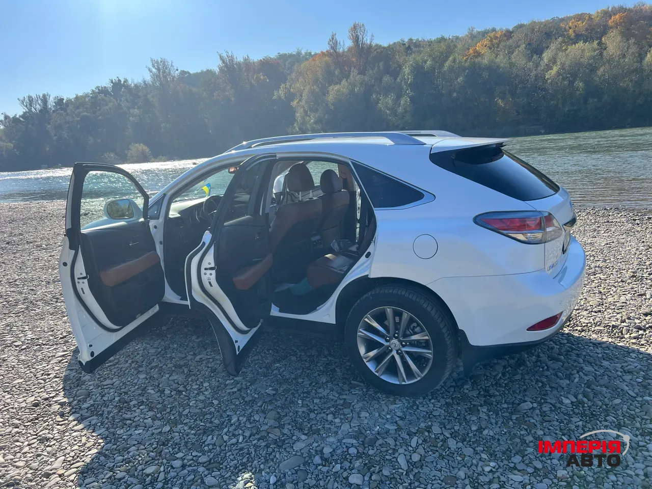 Lexus RX - фото 24