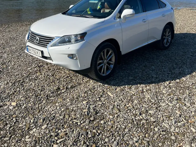 Lexus RX - фото 4