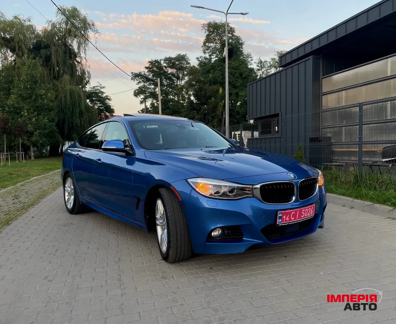 BMW 3 серії - фото 1