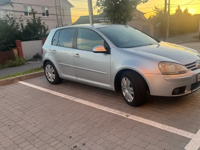 Volkswagen Golf - фото 3