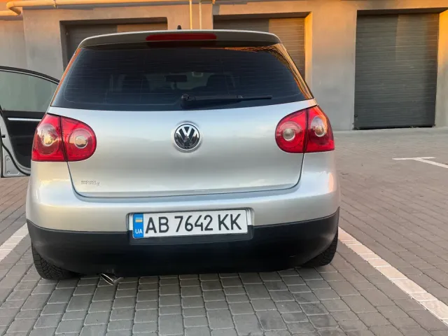 Volkswagen Golf - фото 4