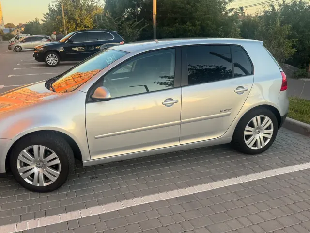 Volkswagen Golf - фото 2