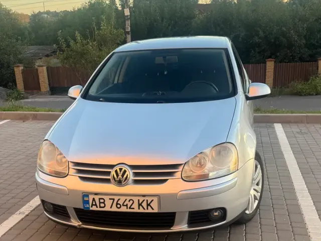 Volkswagen Golf - фото 1