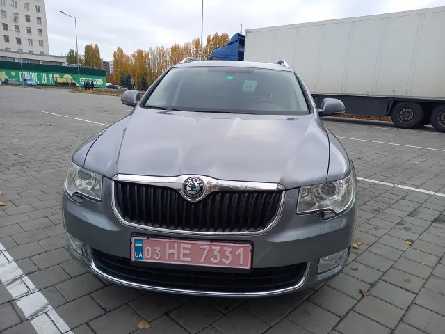 Skoda Superb - фото 2