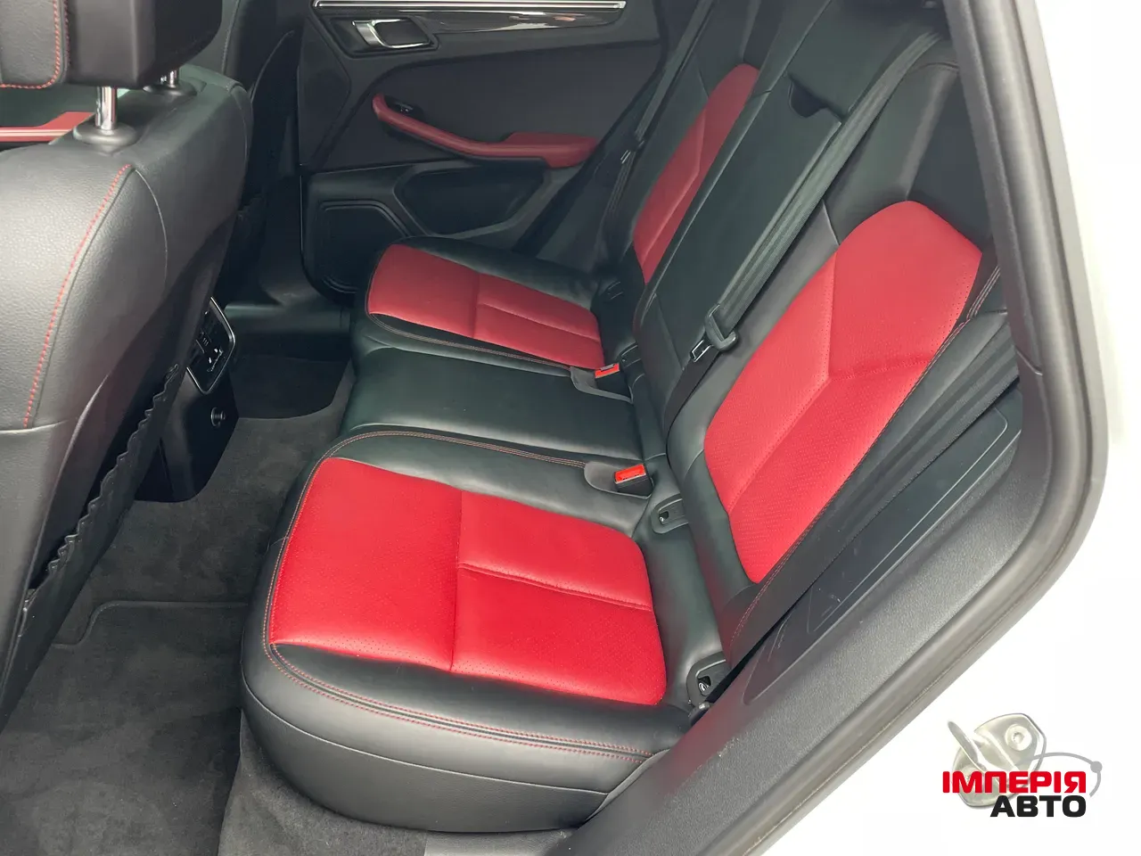 Porsche Macan - фото 10