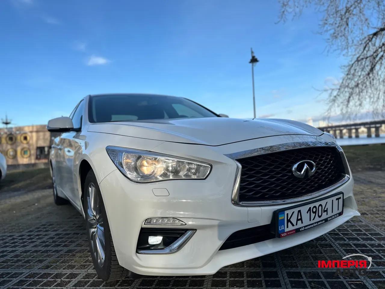 Infiniti Q50 - фото 1
