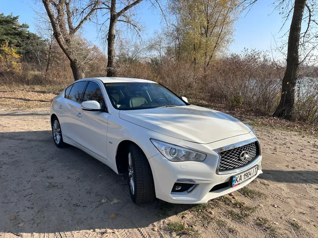 Infiniti Q50 - фото 1
