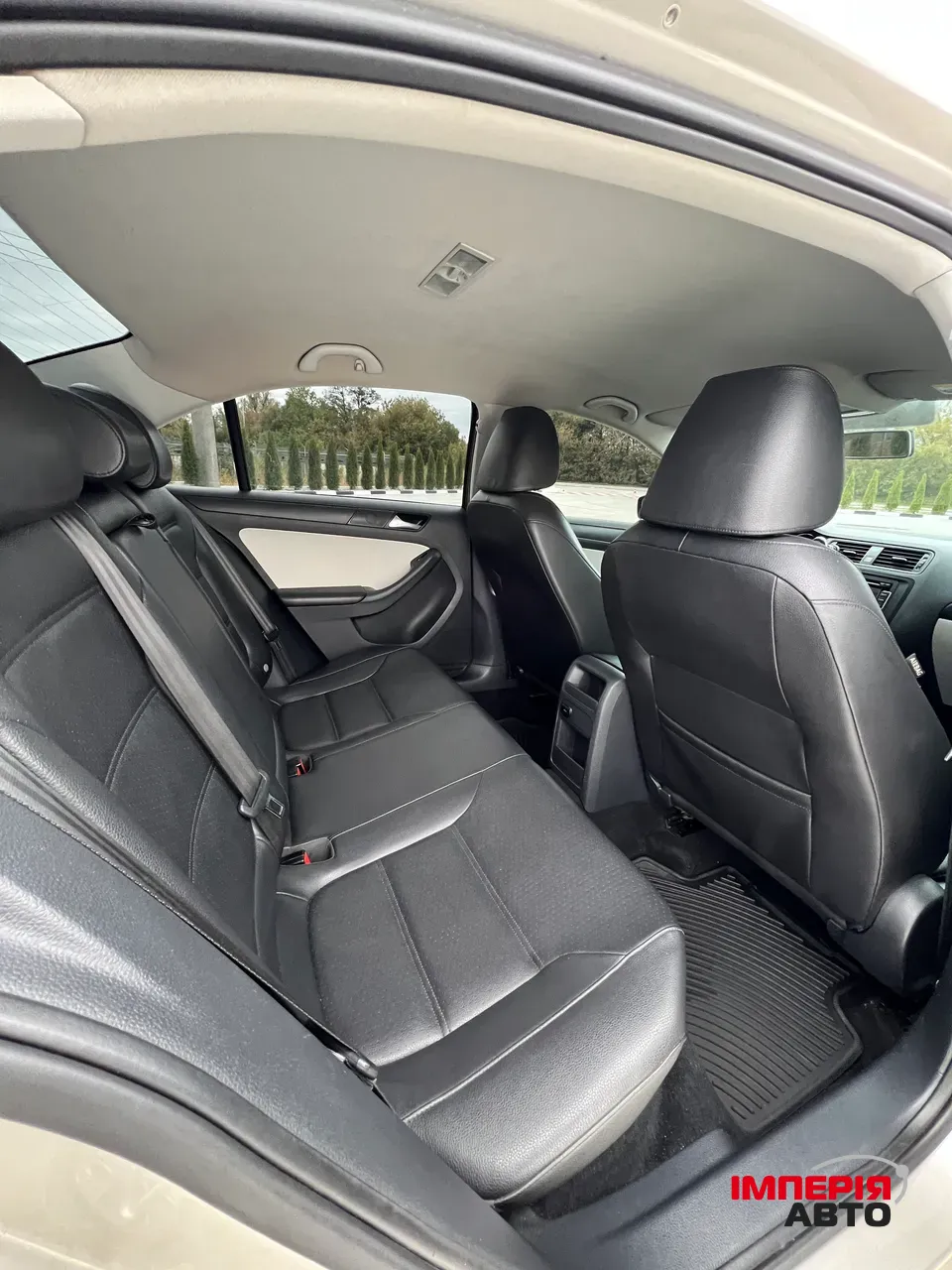 Volkswagen Jetta - фото 9