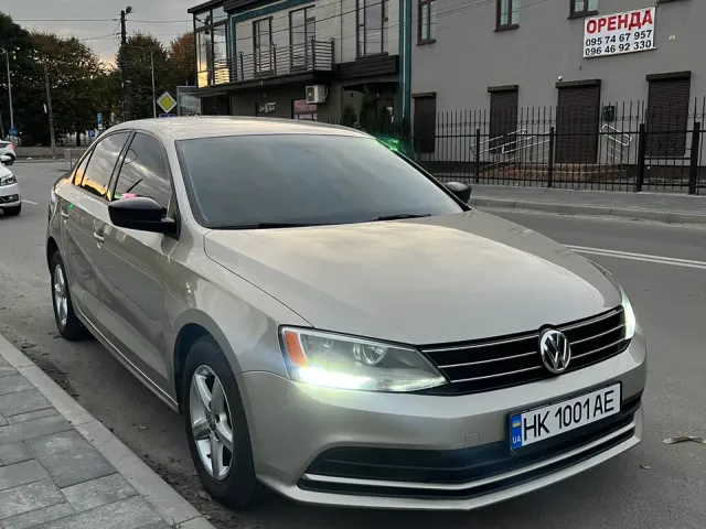 Volkswagen Jetta - фото 3