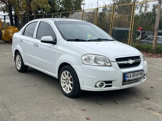 Chevrolet Aveo - фото 2
