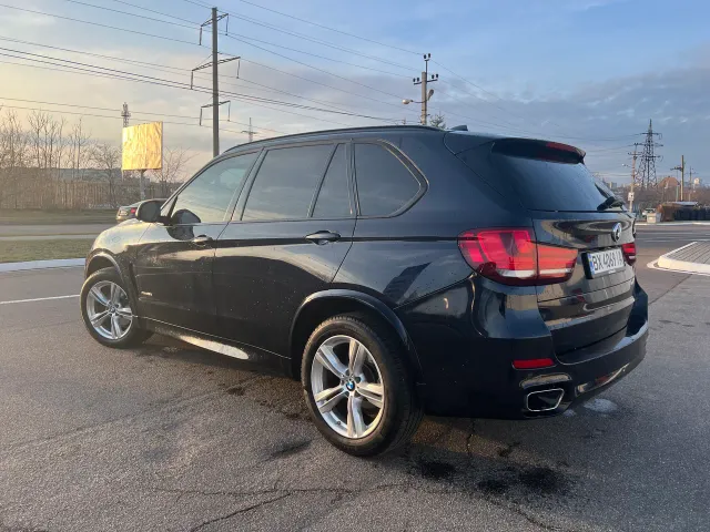 BMW X5 - фото 5