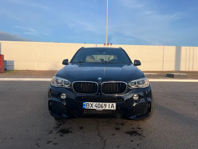 BMW X5 - фото 2