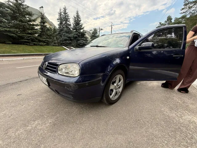 Volkswagen Golf - фото 2