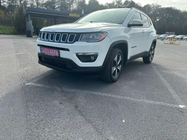 Jeep Compass - фото 2