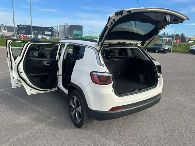 Jeep Compass - фото 3