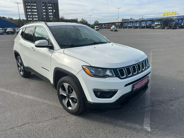 Jeep Compass - фото 1