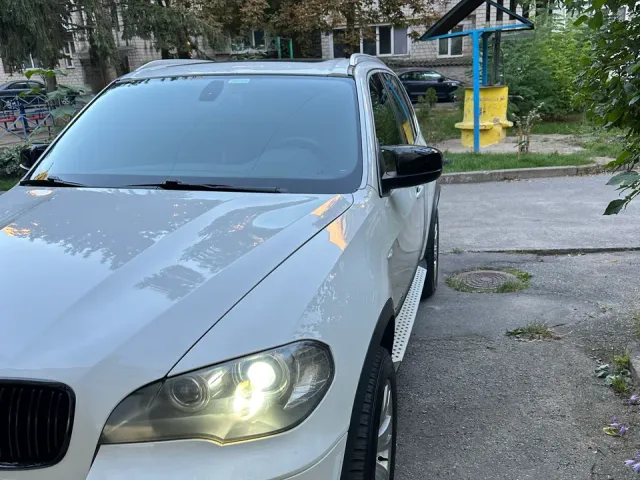 BMW X5 - фото 3