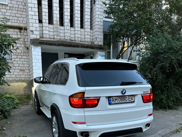 BMW X5 - фото 5