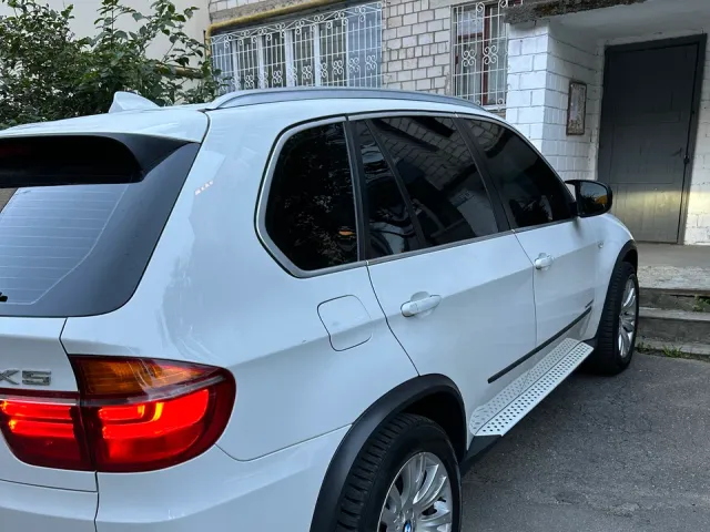 BMW X5 - фото 4