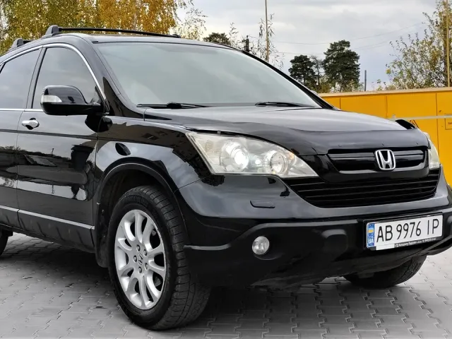 Honda CR-V - фото 1