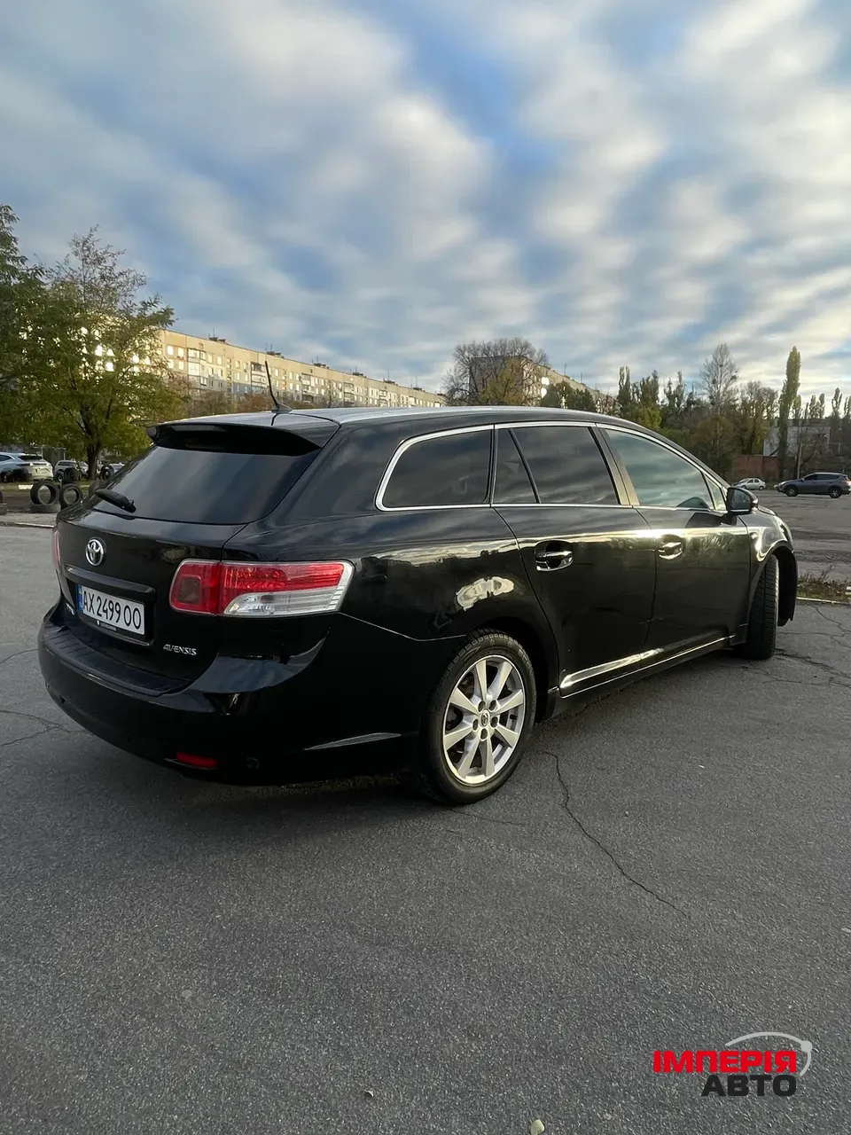 Toyota Avensis - фото 4