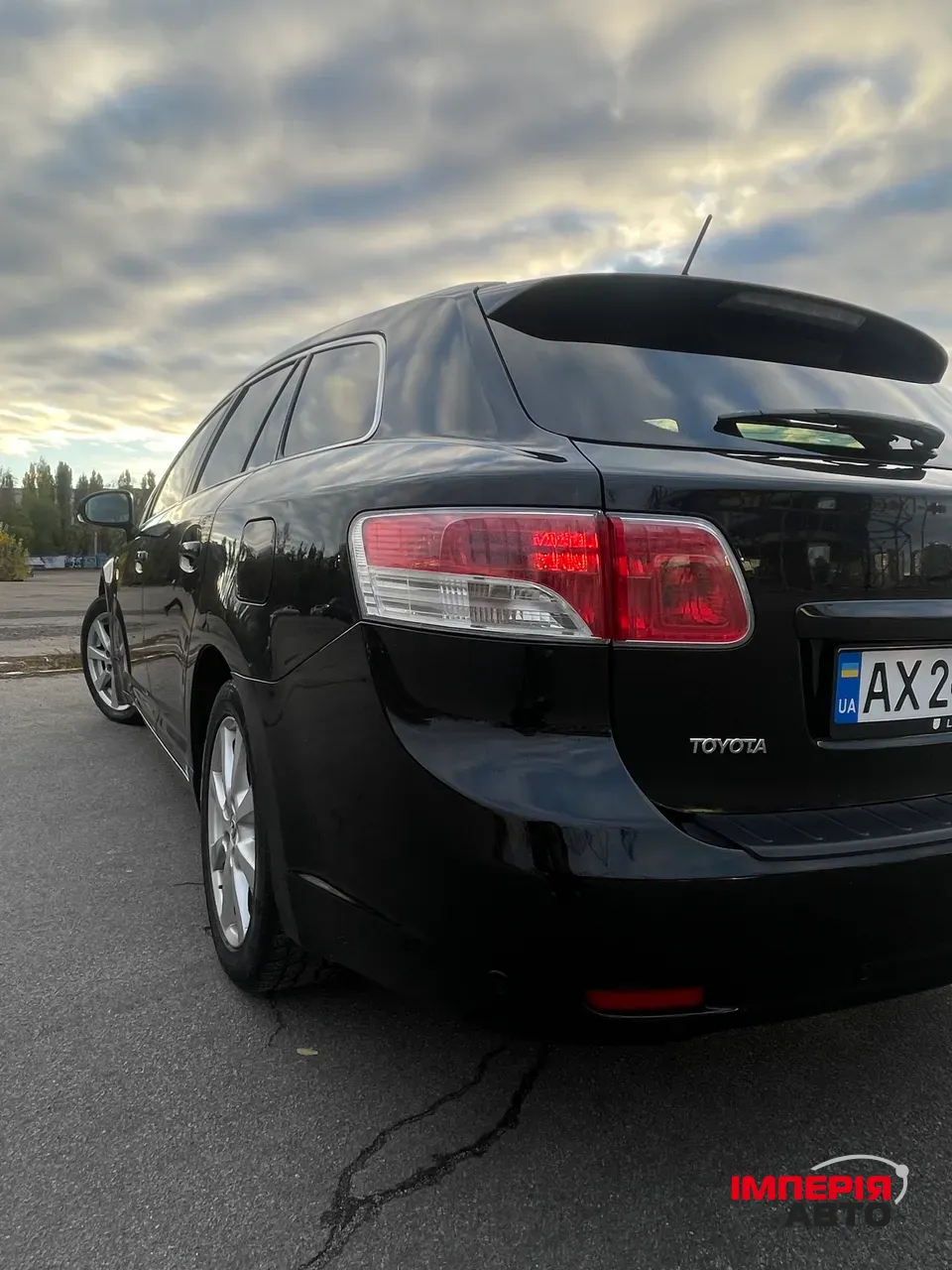Toyota Avensis - фото 8