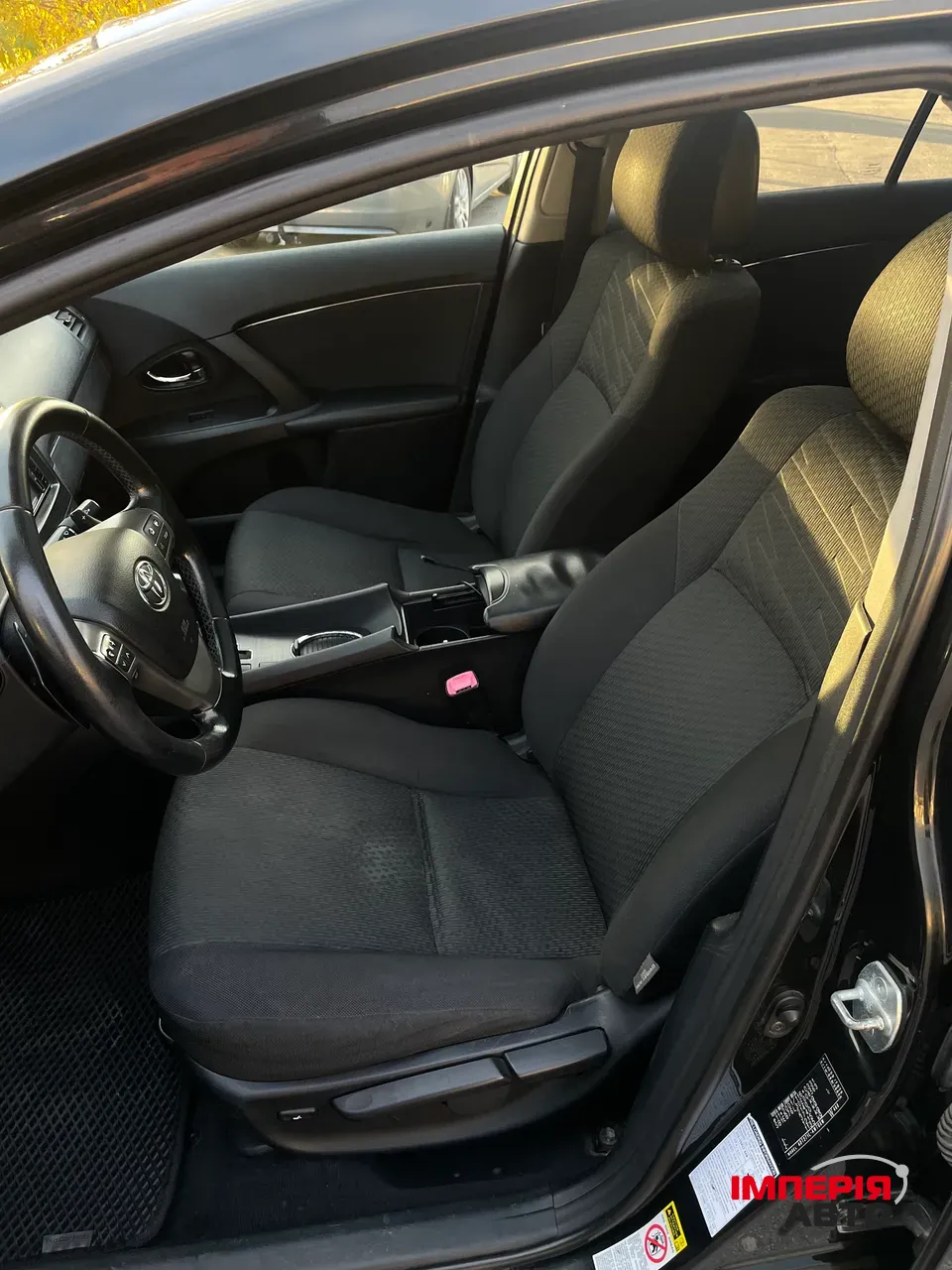 Toyota Avensis - фото 19