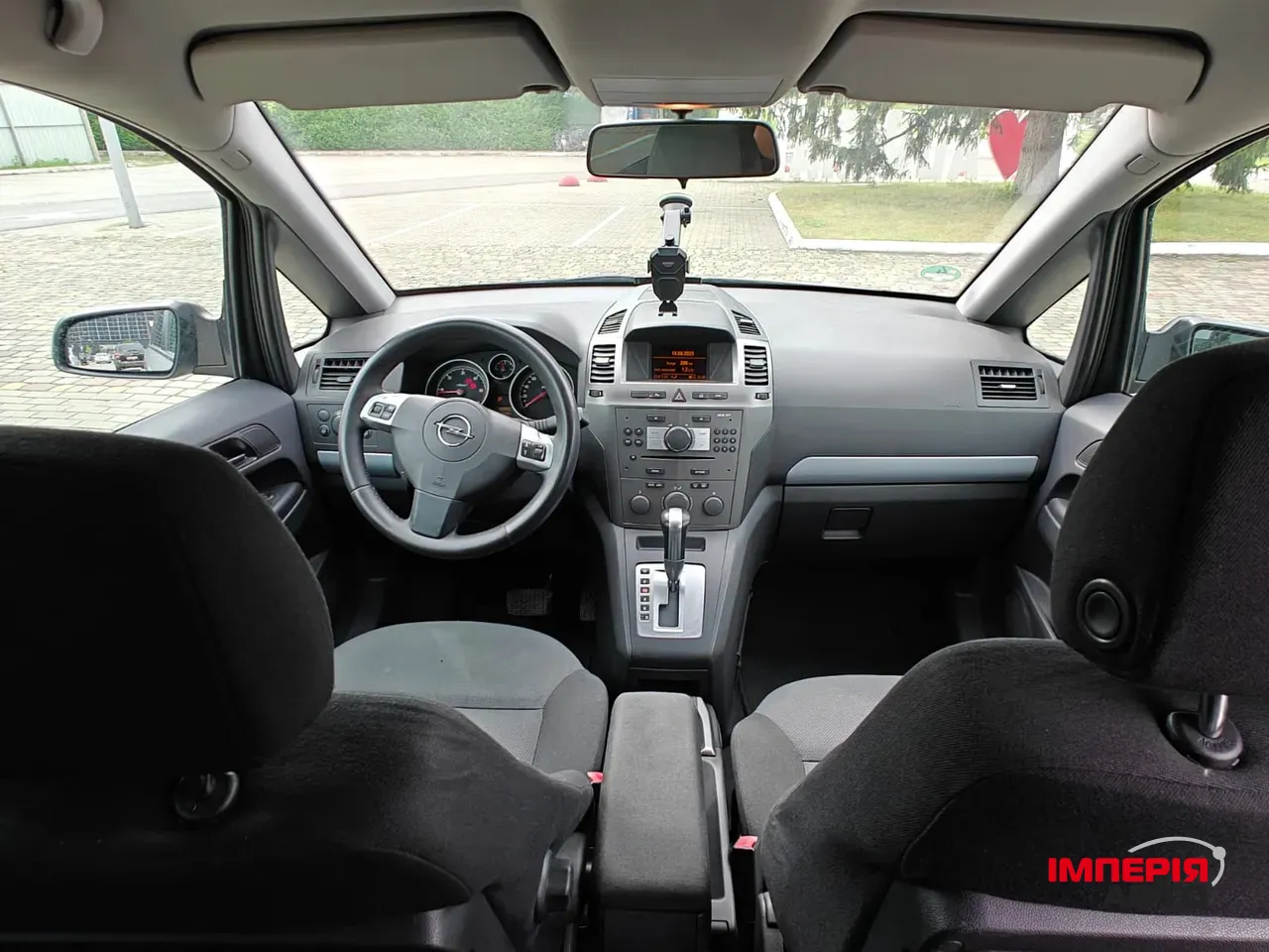 Opel Zafira - фото 14