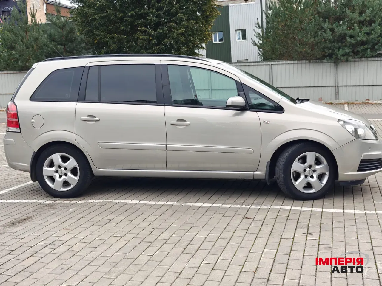 Opel Zafira - фото 6