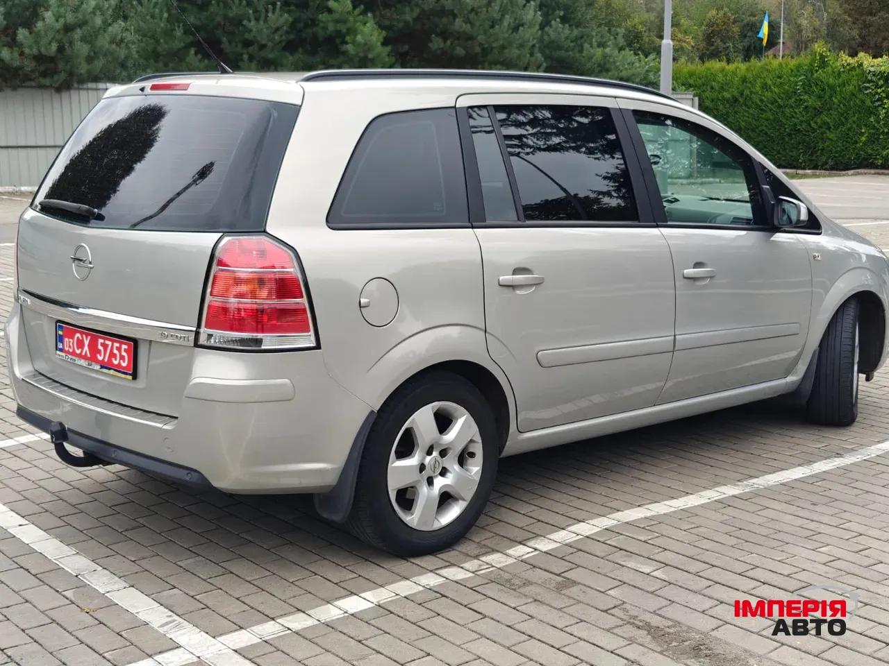 Opel Zafira - фото 4