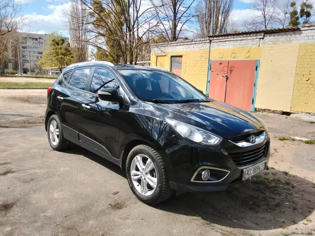 Hyundai ix35 - фото 3