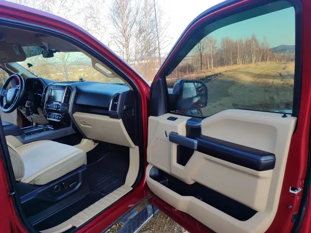 Ford F-150 - фото 5