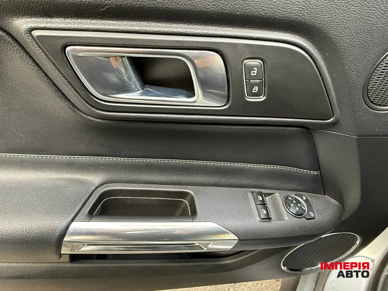 Ford Mustang - фото 19