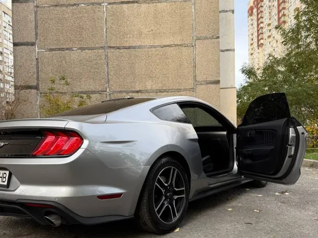 Ford Mustang - фото 4