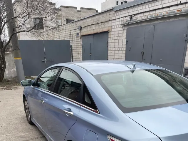 Hyundai Sonata - фото 1