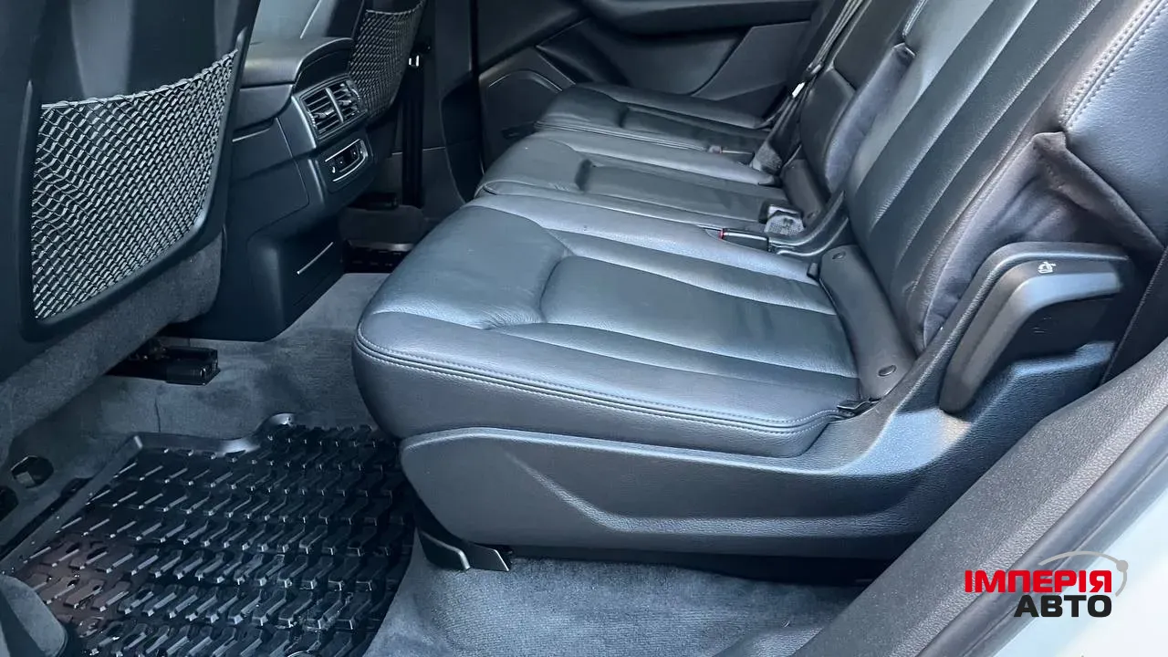 Audi Q7 - фото 23