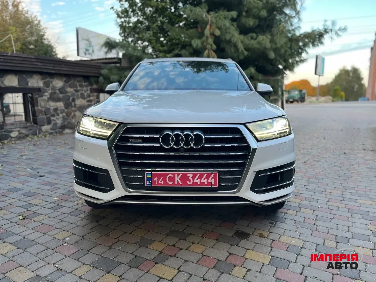 Audi Q7 - фото 12