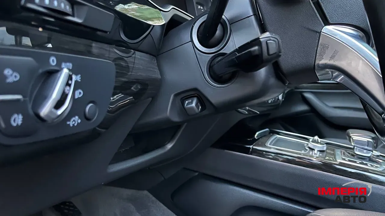 Audi Q7 - фото 18