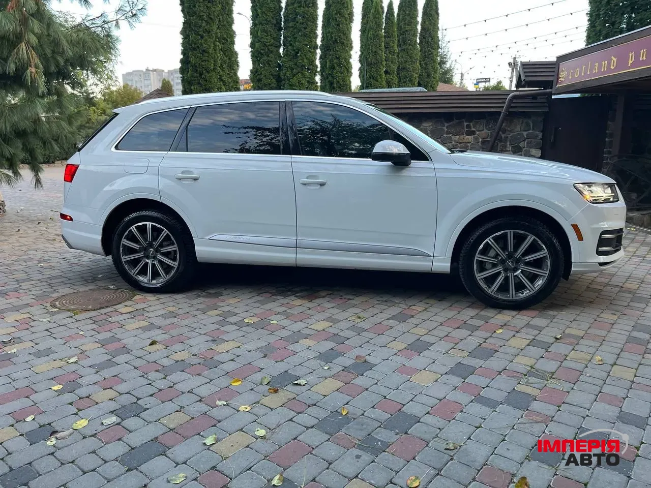 Audi Q7 - фото 7