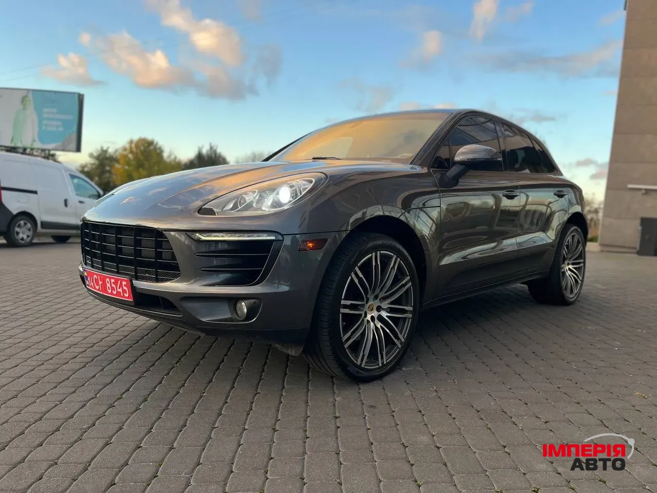 Porsche Macan - фото 1