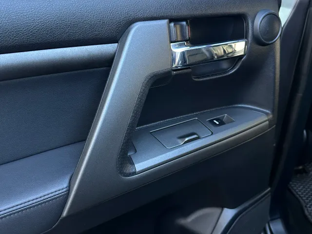 Toyota Land Cruiser - фото 3