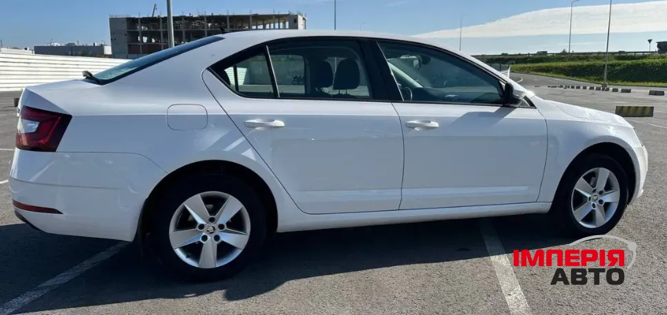 Skoda Octavia - фото 4