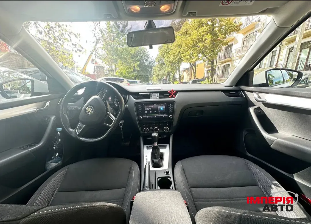 Skoda Octavia - фото 11