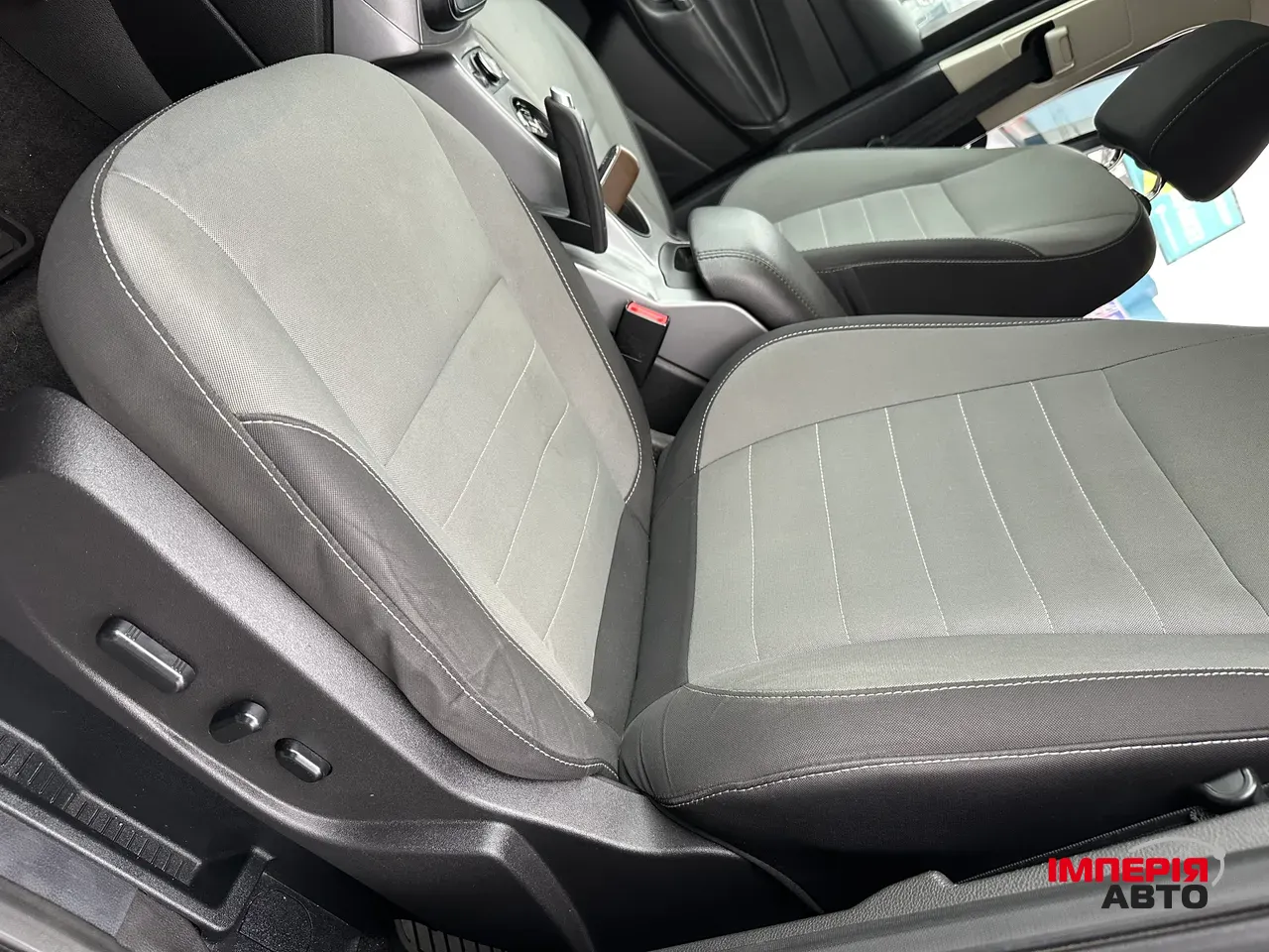 Ford Escape - фото 21