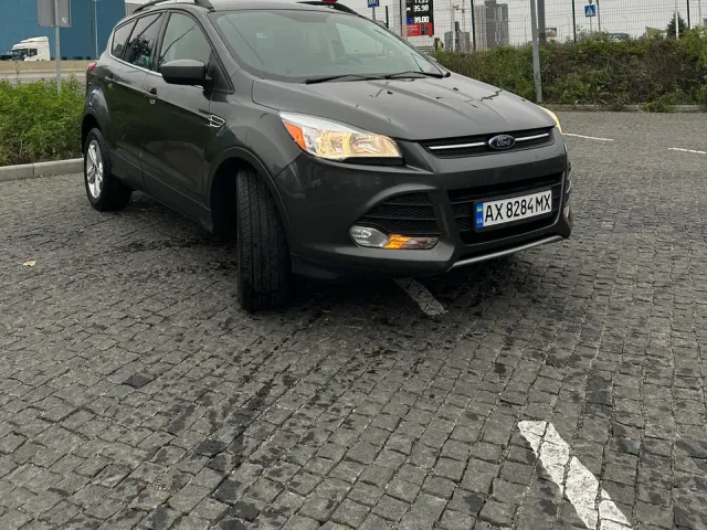 Ford Escape - фото 1