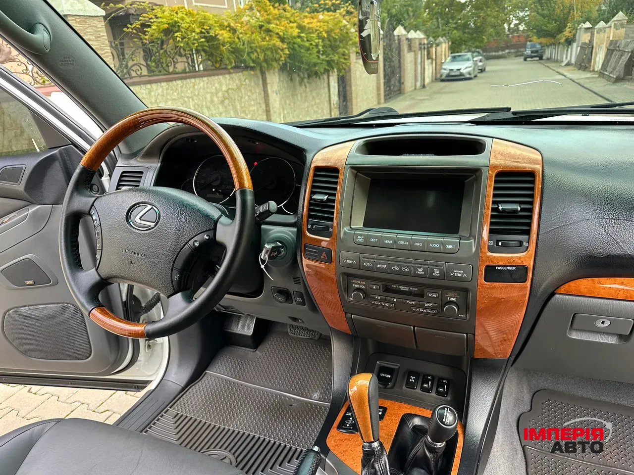 Lexus GX - фото 23
