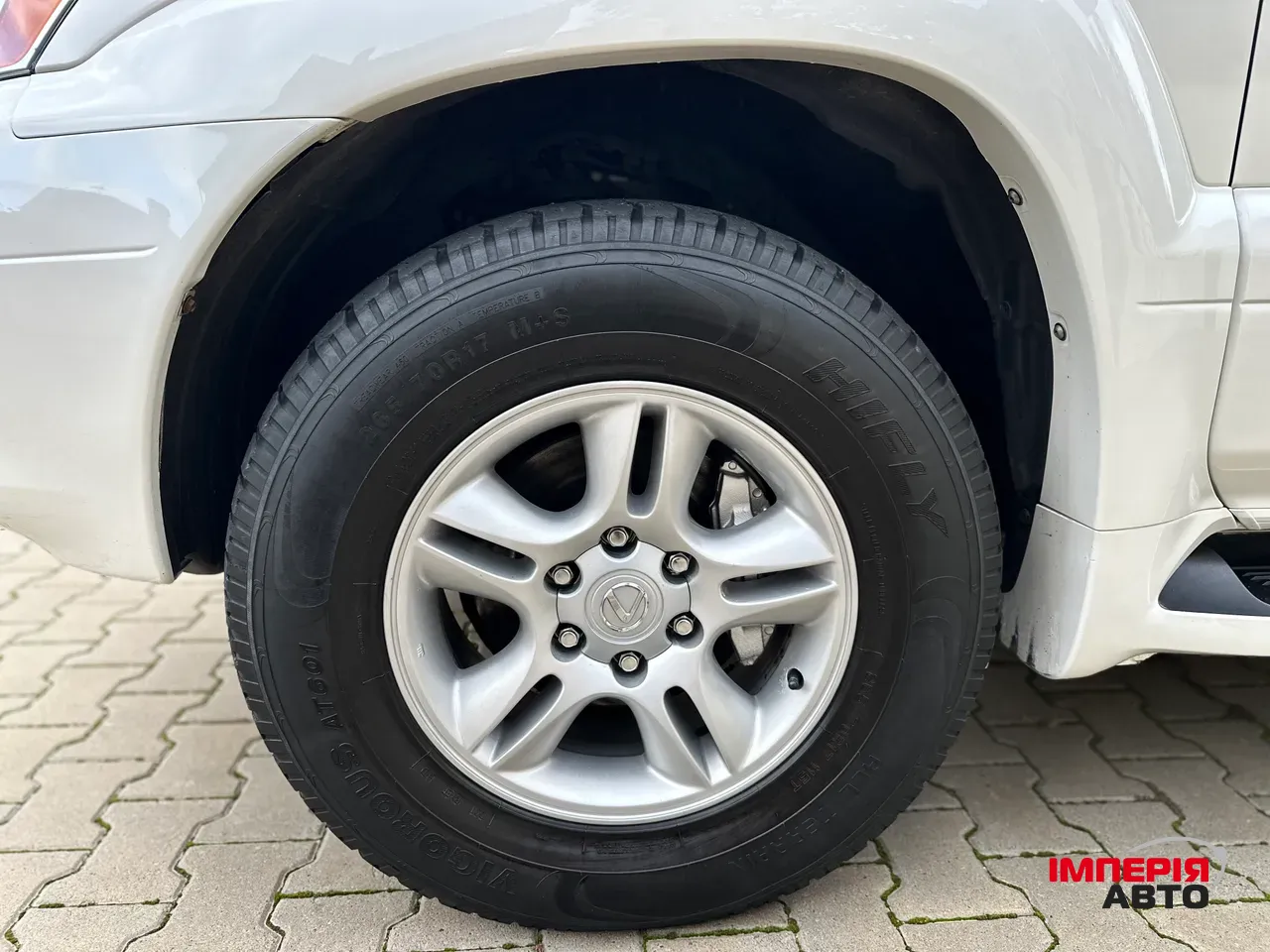 Lexus GX - фото 12